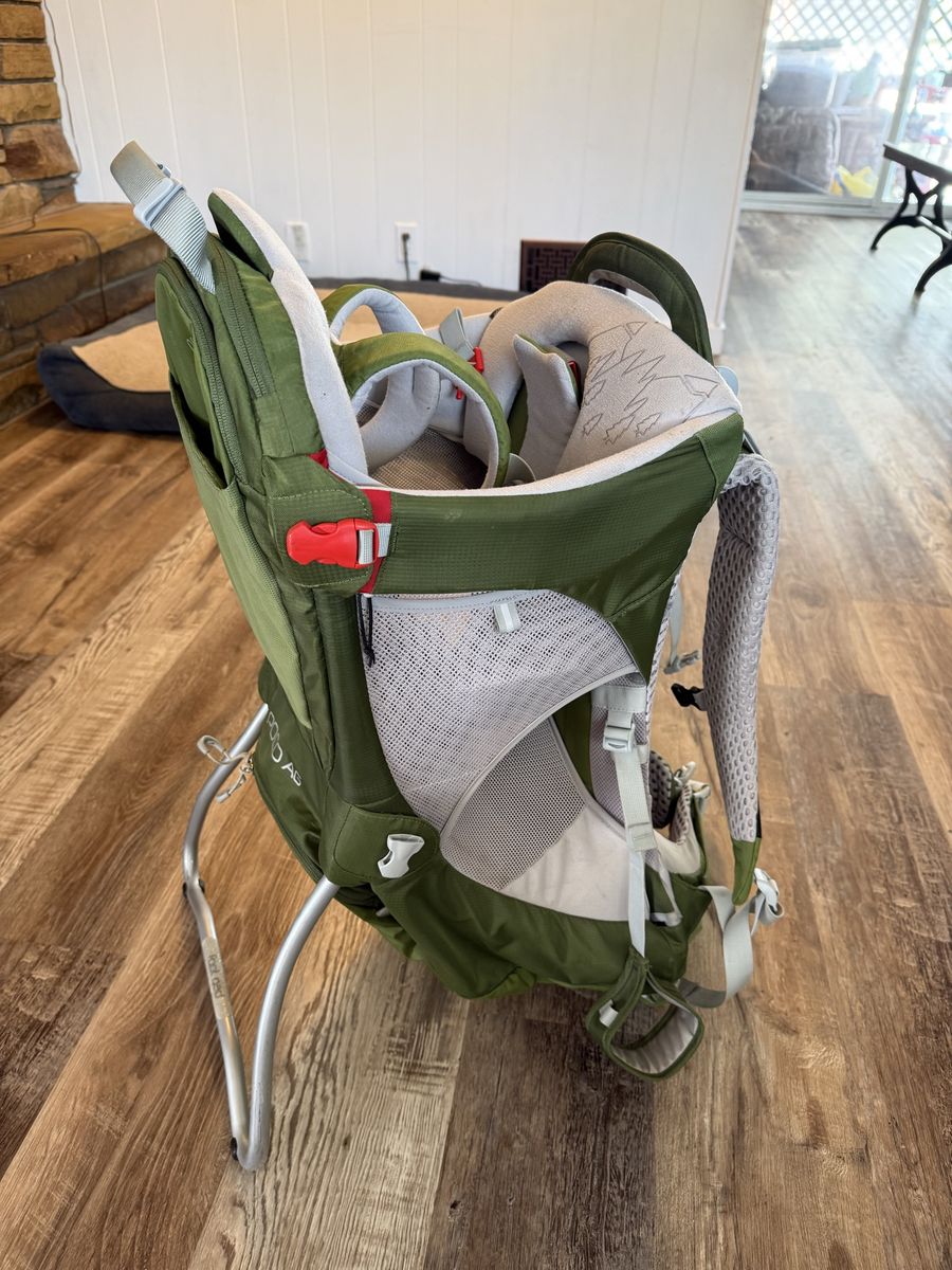 Osprey hiking Backpack/kid Carier