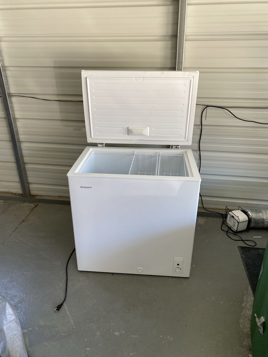 6.9 cu ft deep freezer