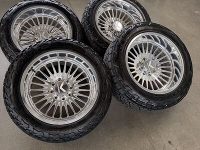 LIKE NEW 22x12 KG1 Czar/ 35x12.50r22 NIttos 8x170