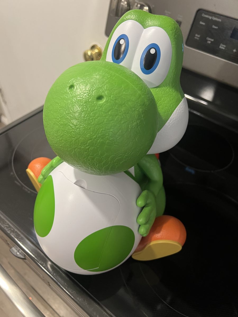 Yoshi popcorn Bucket