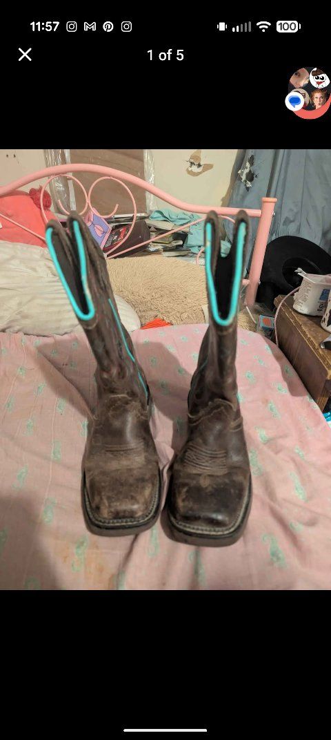 Justin square toe boots, women's size 6B