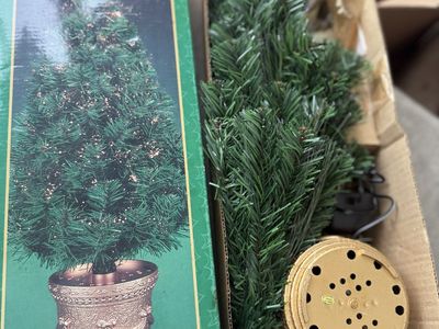 Vintage 2 Ft Christmas Fiber Optic Tree in Original Box