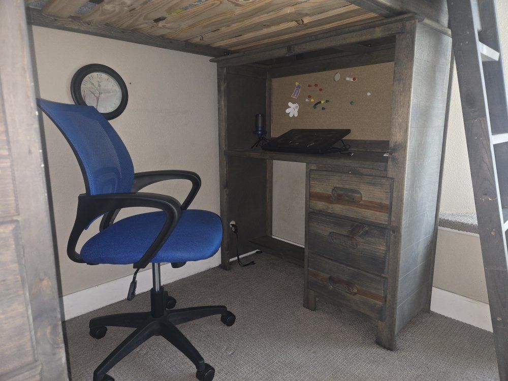 Main image 4