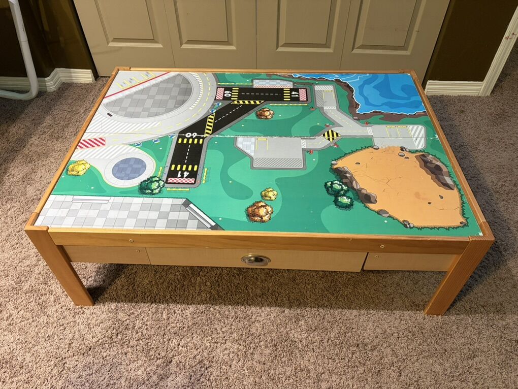 Kids Play Table