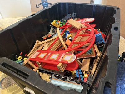 Large Lot Wooden Train Tracks & Cars - Compatible with Thomas, Brio, Melissa & Doug, Mixed Brands