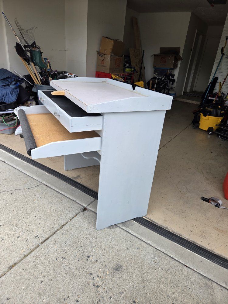 Main image 3