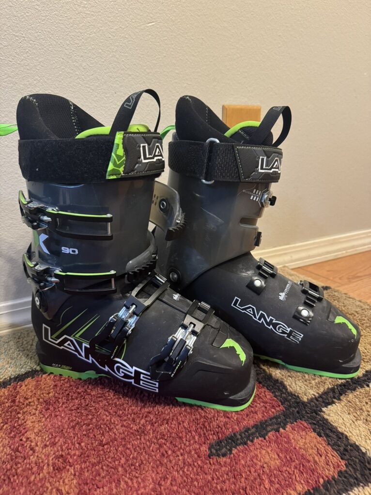 LANGE SX 90 ski boots with 102mm last