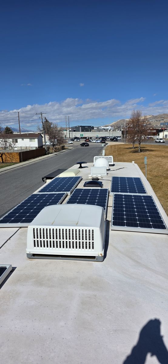 2012 Heartland Landmark Rushmore 40FT 5th Wheel – Off Grid Ready, Solar, Generator, Full Body Paint