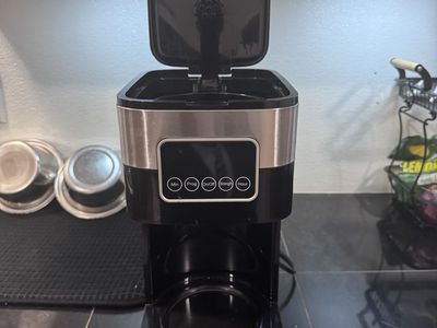 Coffeemaker- MISSING POT