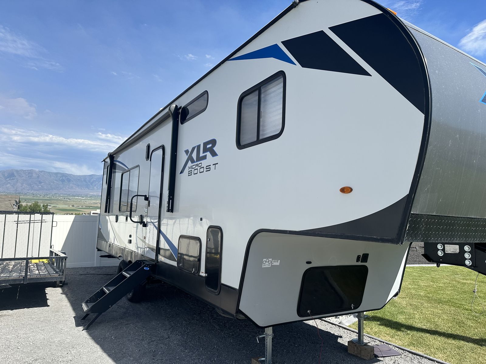 XLR fifthwheel
