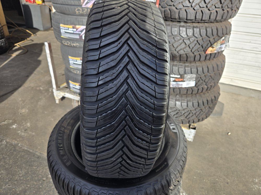 SET 205/55R16 MICHELIN CROSS CLIMATE2