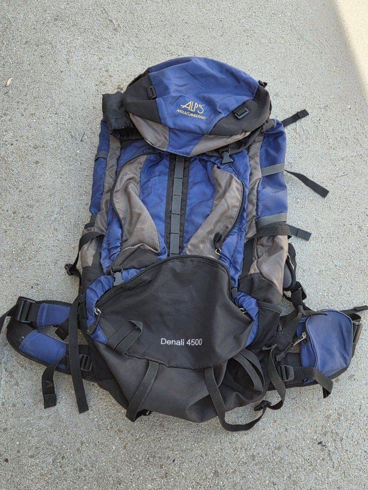 Alps Denali 4500 backpack