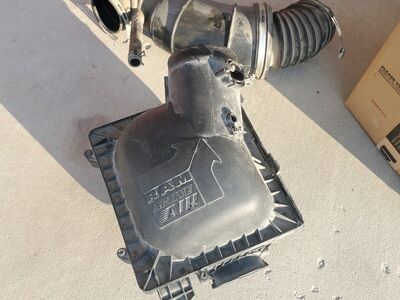 2018 ram 3500 Laramie air intake filter box
