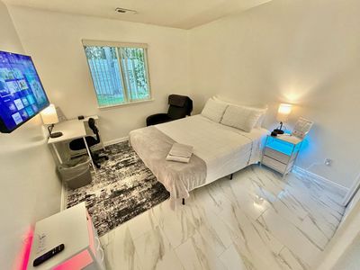 ️ Comfortable & Furnished Private Queen Room - Holladay Hills | Close to Downtown SLC & Ski Resorts