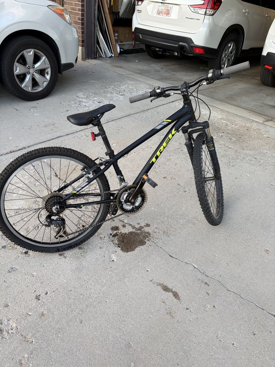 Kids mountain bike