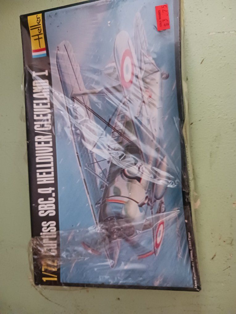 Main image 30