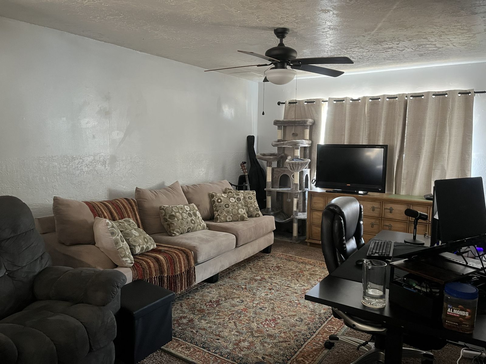 Main image 9