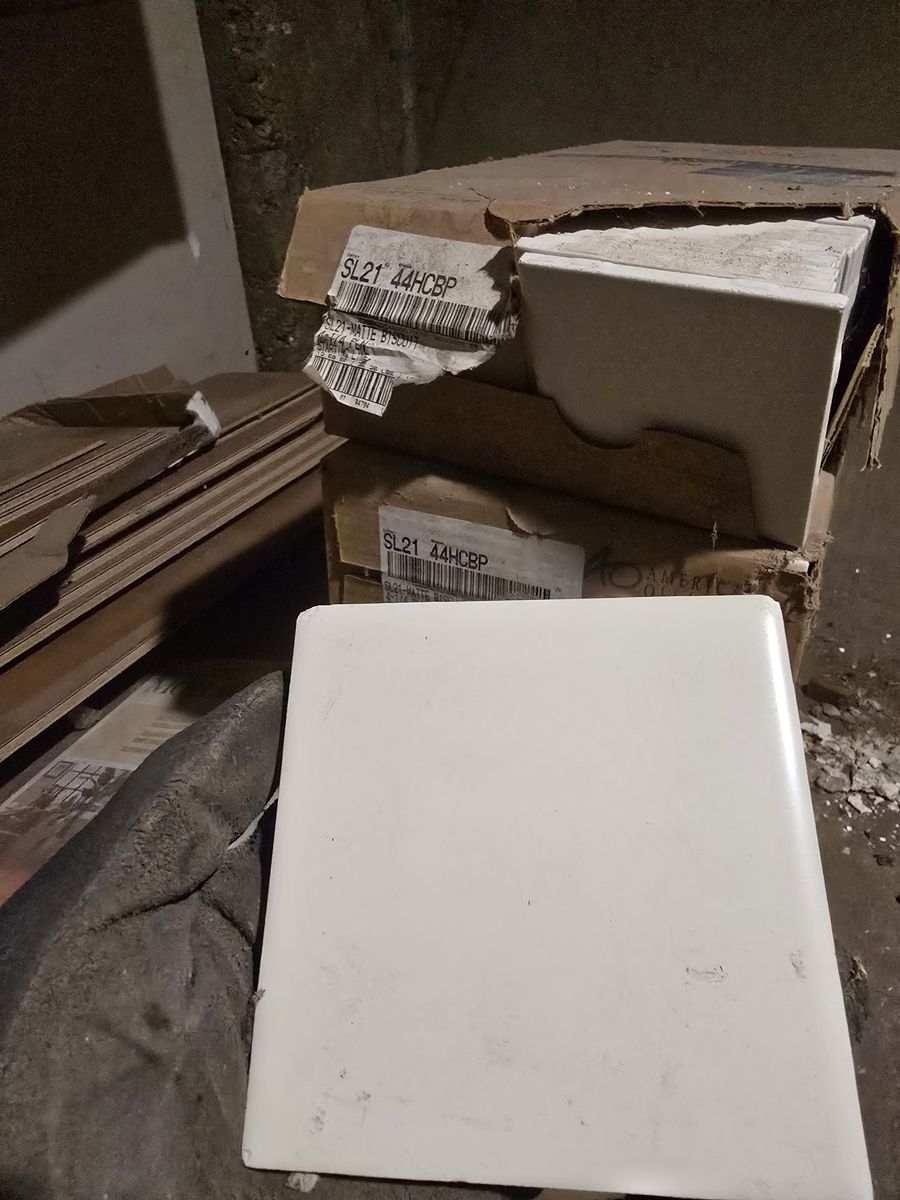 4-1/4" x 4-1/4" white tile