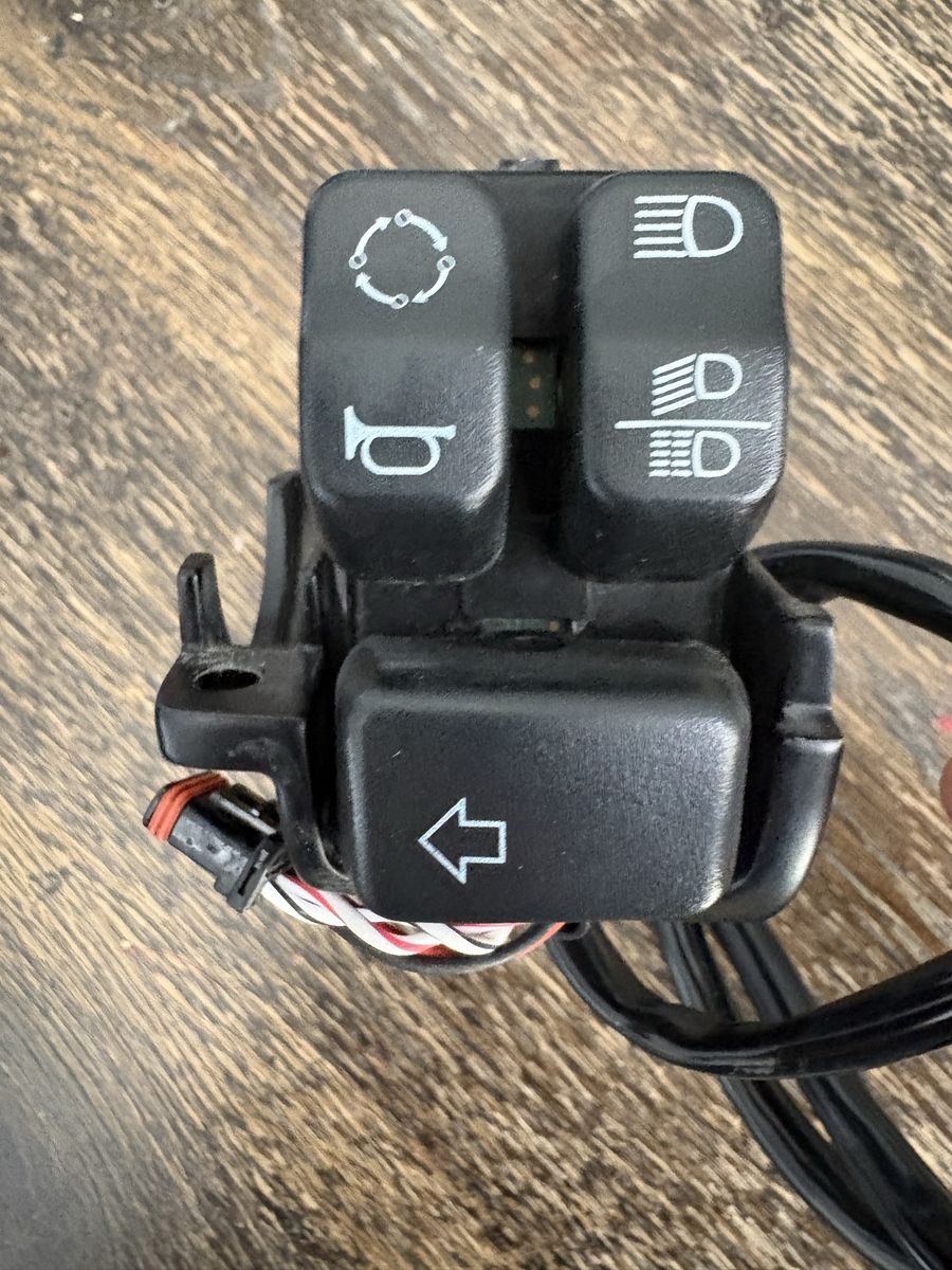 Used Motorcycle Handlebar Switch Assembly Horn Turn Signal High Beam