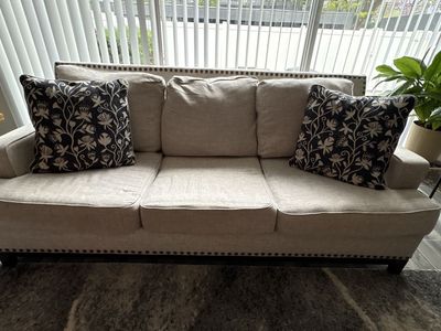 Sofa set