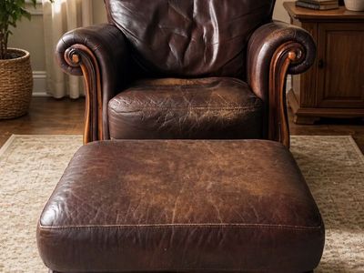 Leather Couch Set – Couch, Chair & Ottoman
