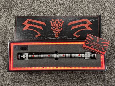 Star Wars Darth Maul LE Legacy Lightsaber Box Set