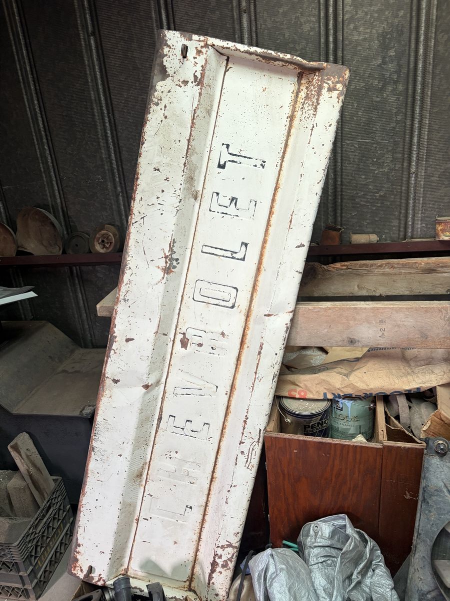 Main image 2