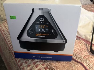 Storz & Bickel Volcano Hybrid Vaporizer in Original Box