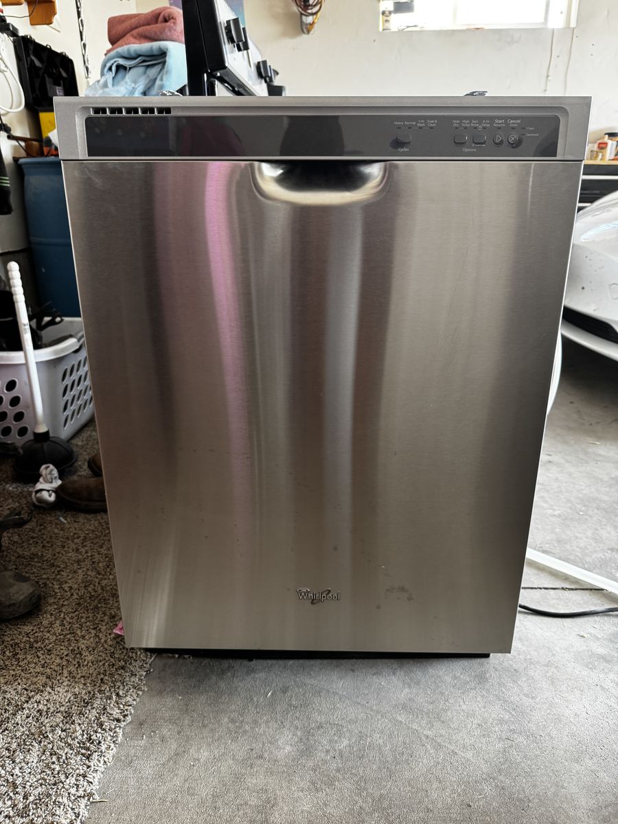 Whirlpool Built-In Stainless Steel Dishwasher