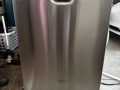 Whirlpool Built-In Stainless Steel Dishwasher