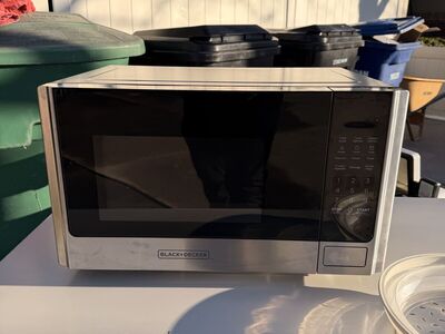 Microwave - Almost Brand New