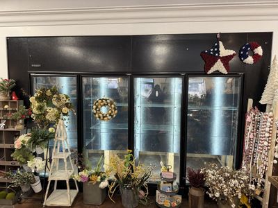 Commercial walk-in cooler