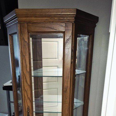 Cabinet with glass shelves