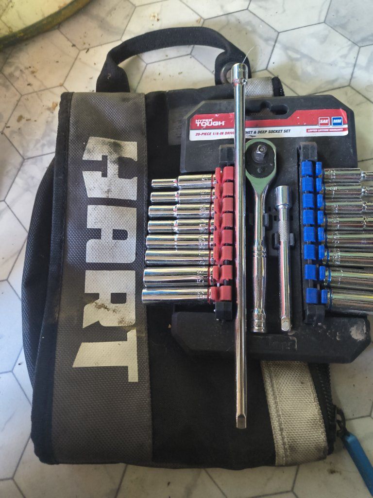 Hyper Tough 20-Piece 1/4-inch Drive Ratchet & Deep Socket Set with HART Storage Bag