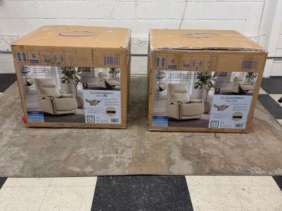 BRAND NEW!! COSTCO SANDERS LEATHER POWER RECLINER W/ POWER HEADREST!!