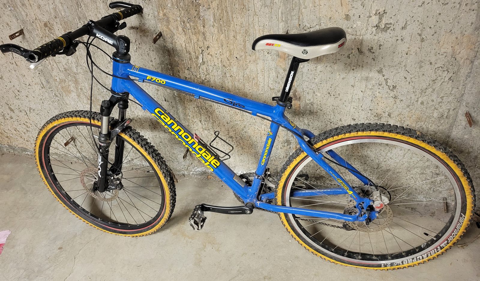 Cannondale Mountain Bike