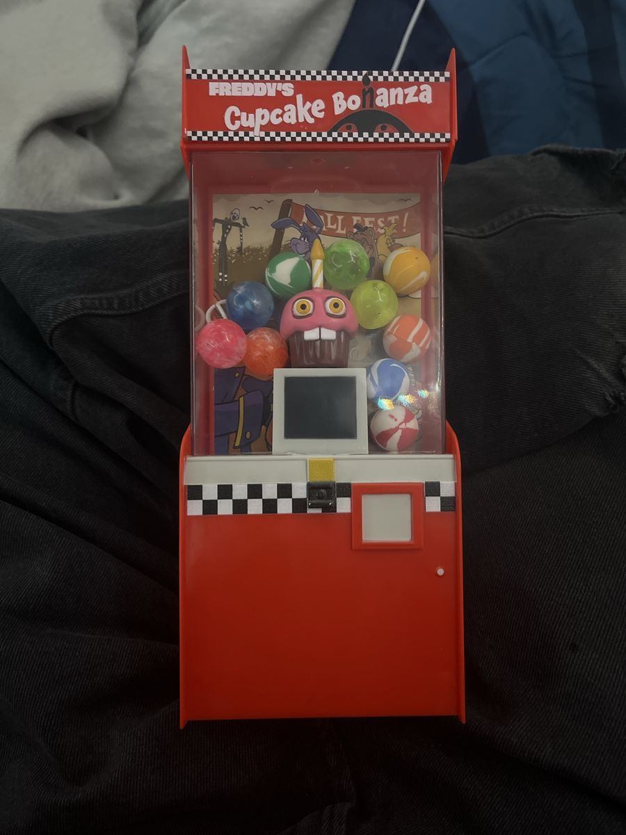 Five Nights At Freddy’s collectible cup.