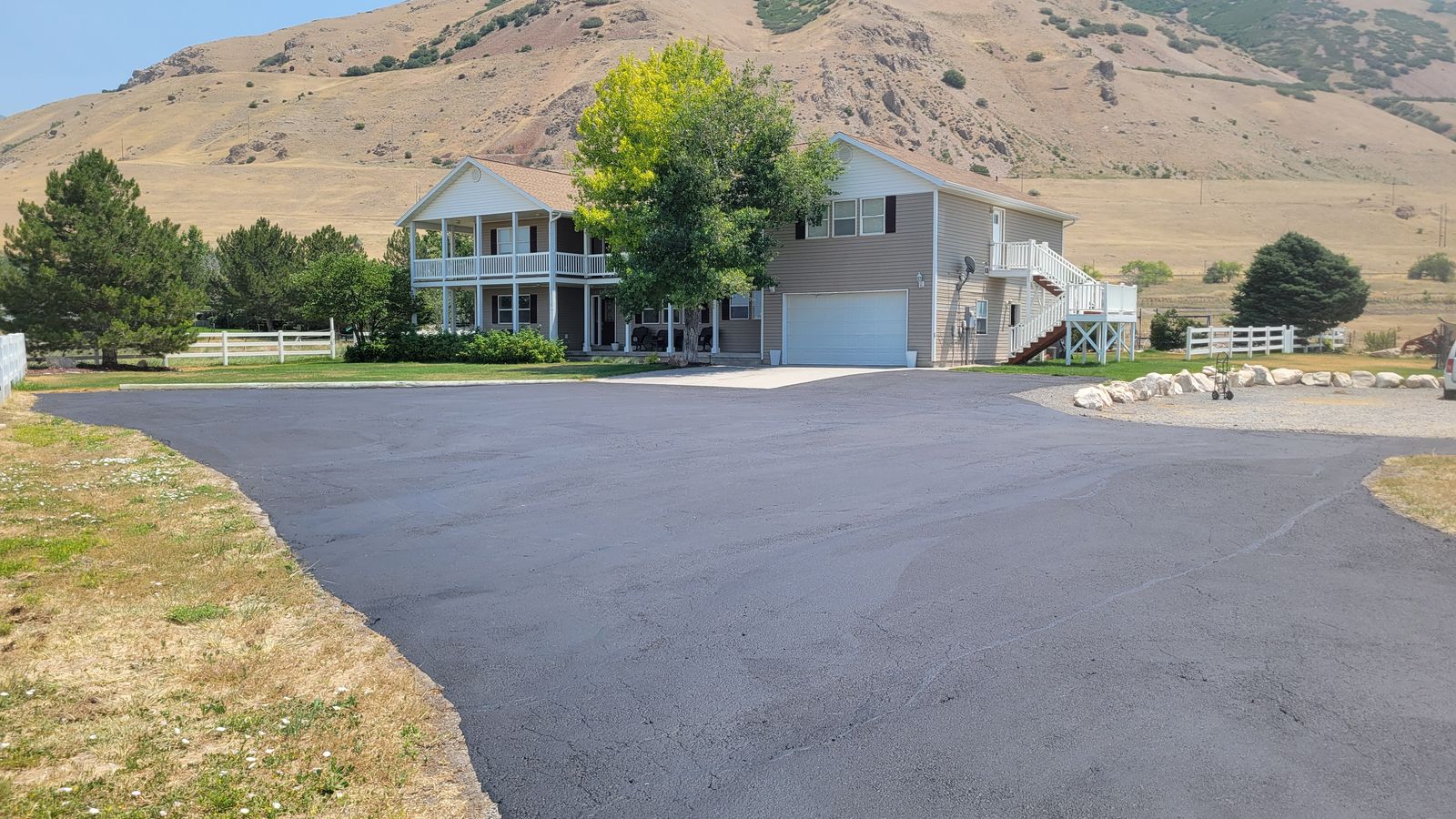 Main image 11