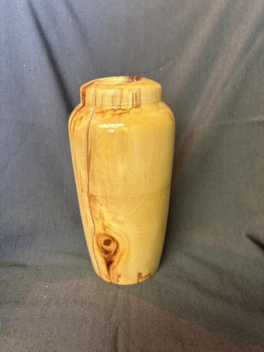 Main image 3
