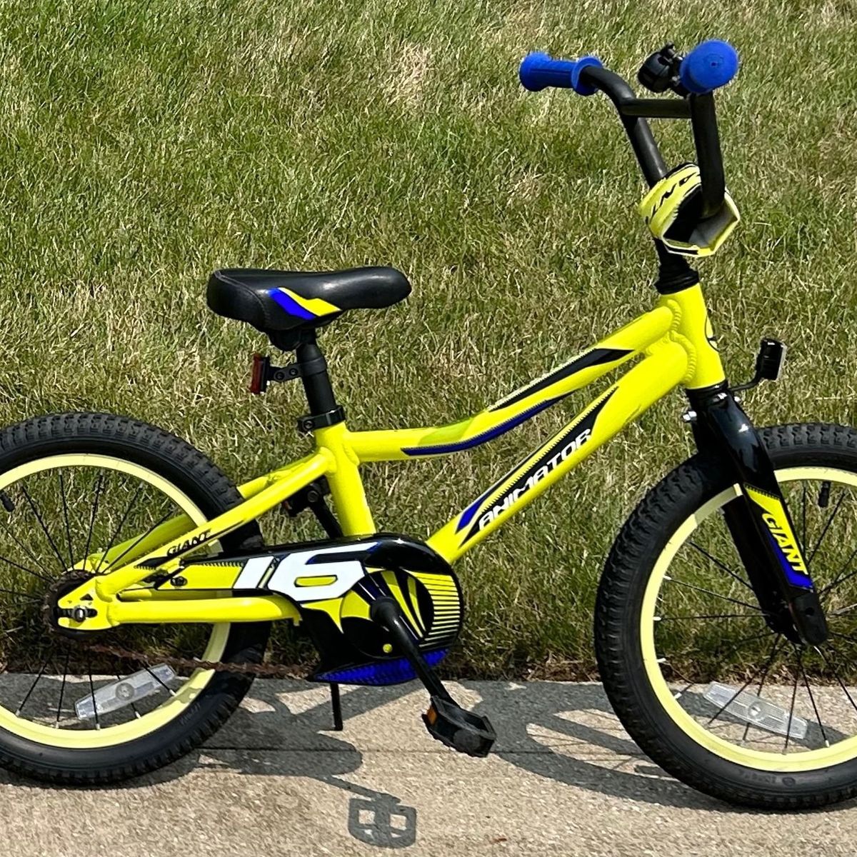 Giant Animator 16" Kids Bike Bicycle
