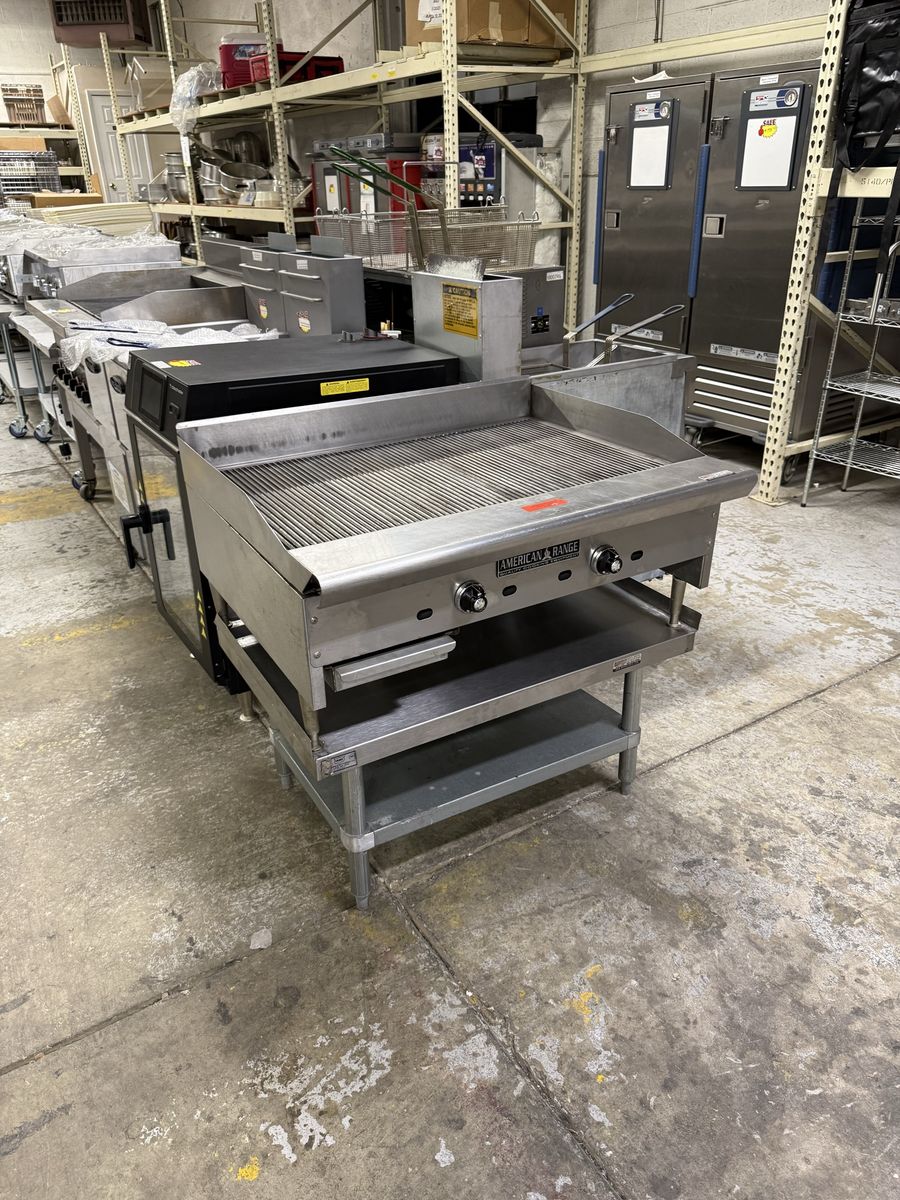 American Range gas groove griddle Thermostatic Controlled  , 50% off WAS $3000now $1500