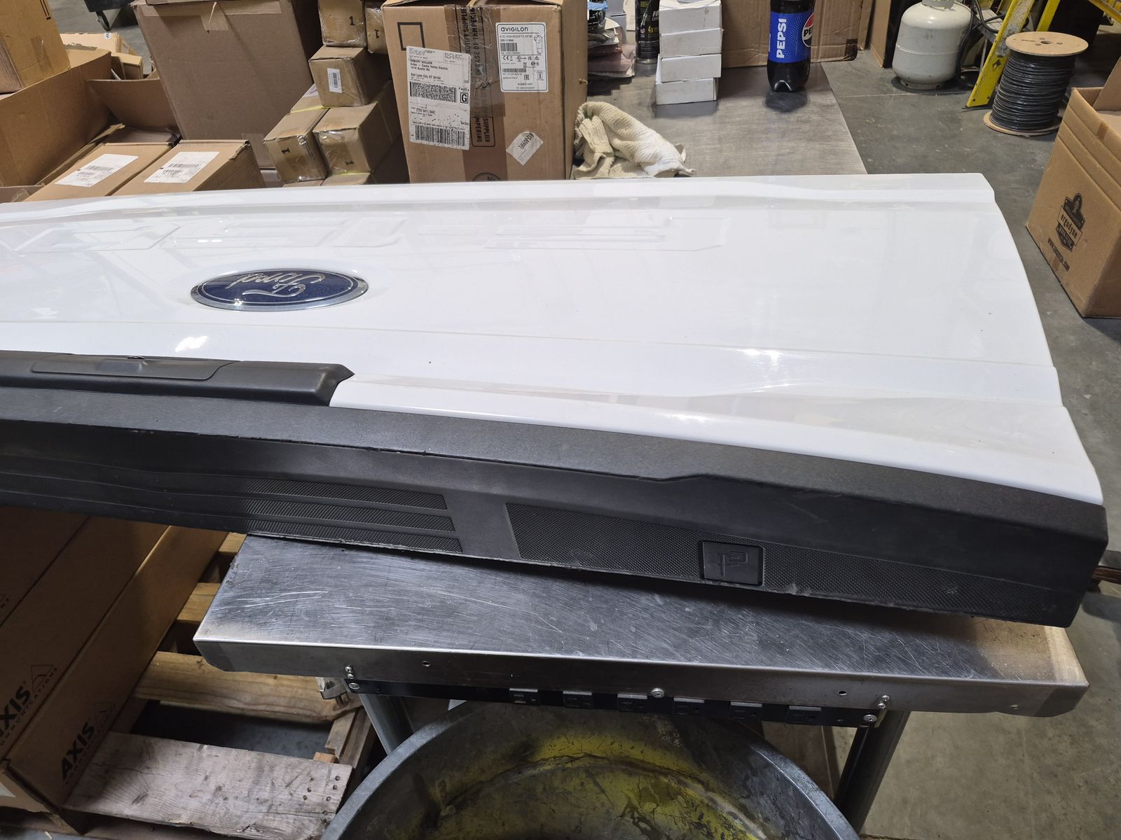 2023 Ford F150 tailgate