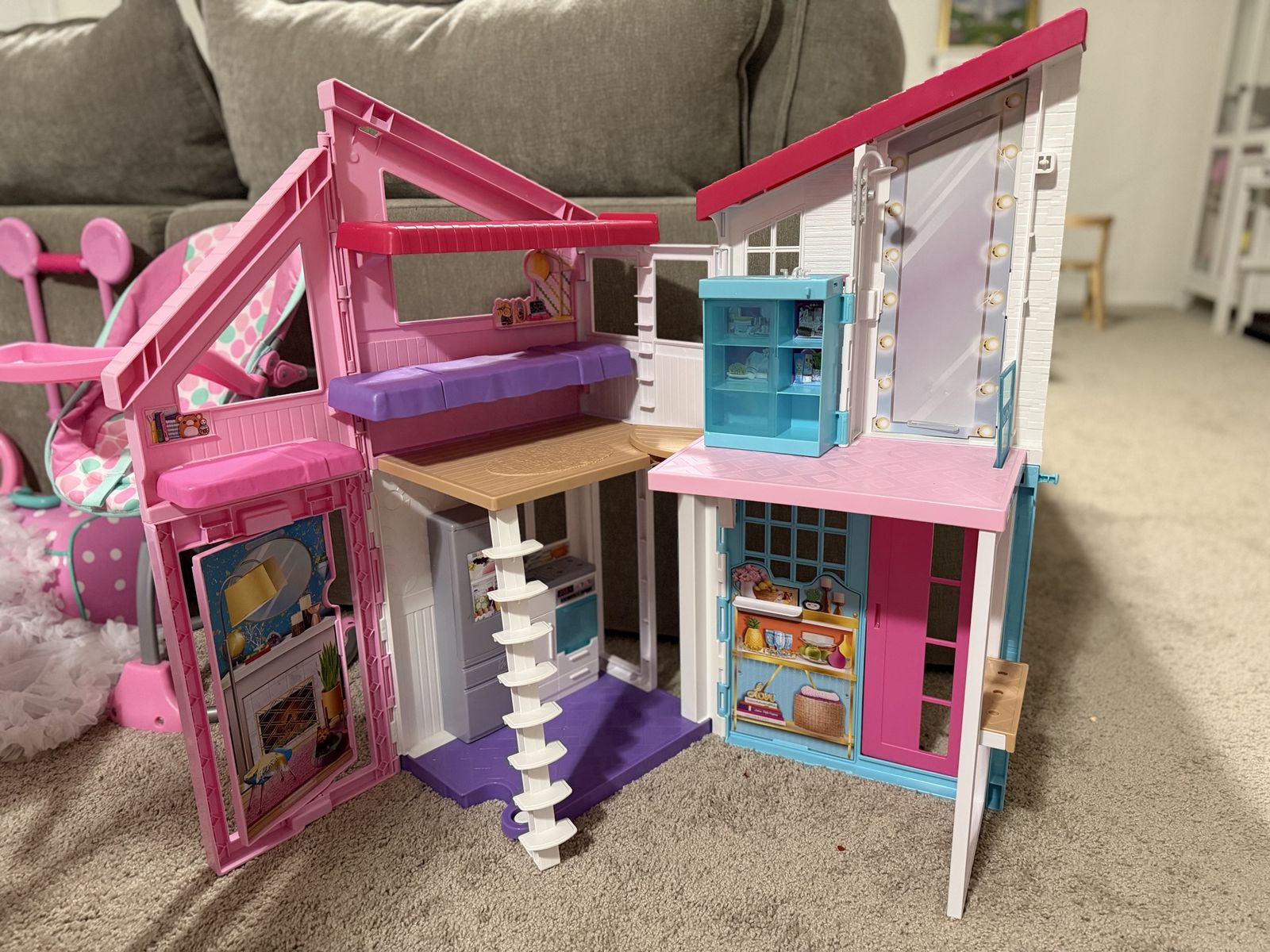 Foldable Barbie Doll House