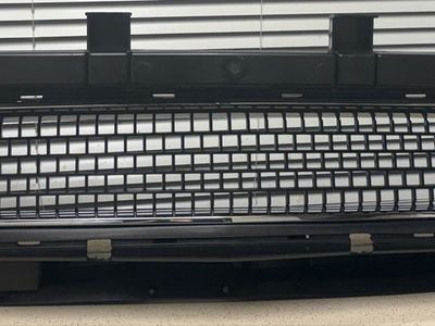 New Front Upper Bumper Grille Assembly for 2008-2014 Dodge Challenger