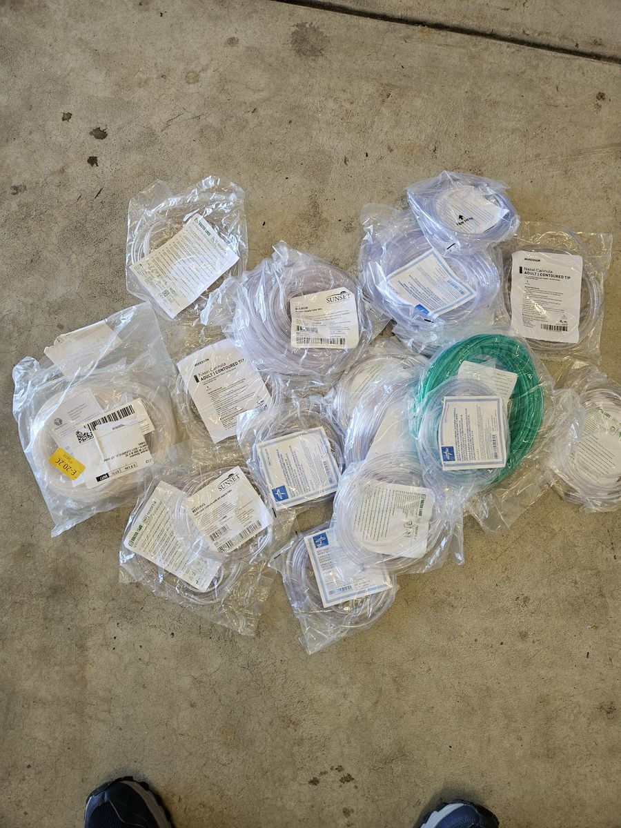 Oxygen Extension Tubes and Nasal Cannulas