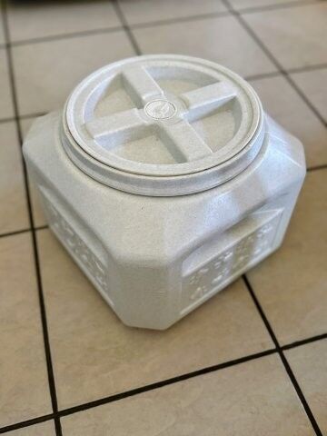 Gamma2 Vittles Vault Pet Food Container
