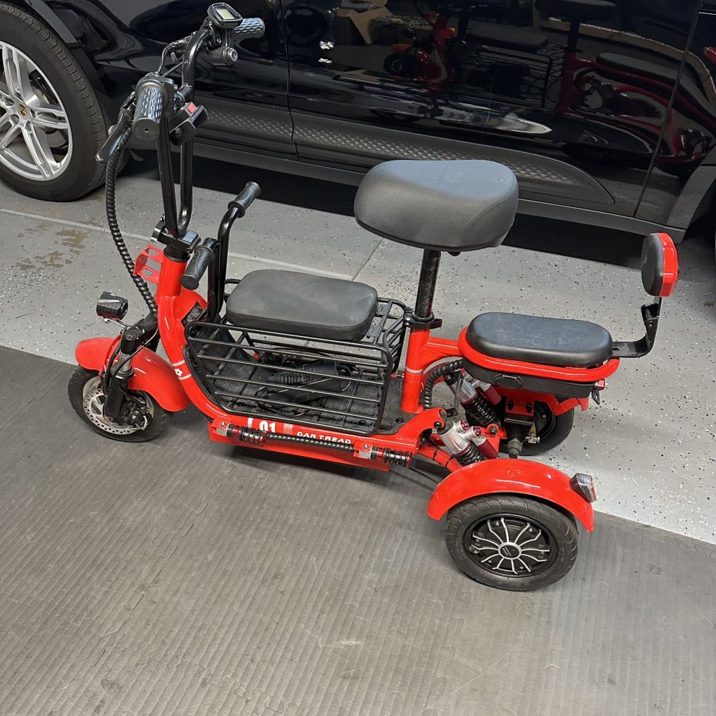 Dan Tread Electric Scooter