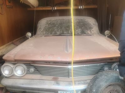 1960 Pontiac Catalina 4 Door Hardtop 4 Speed Automatic (AS IS)