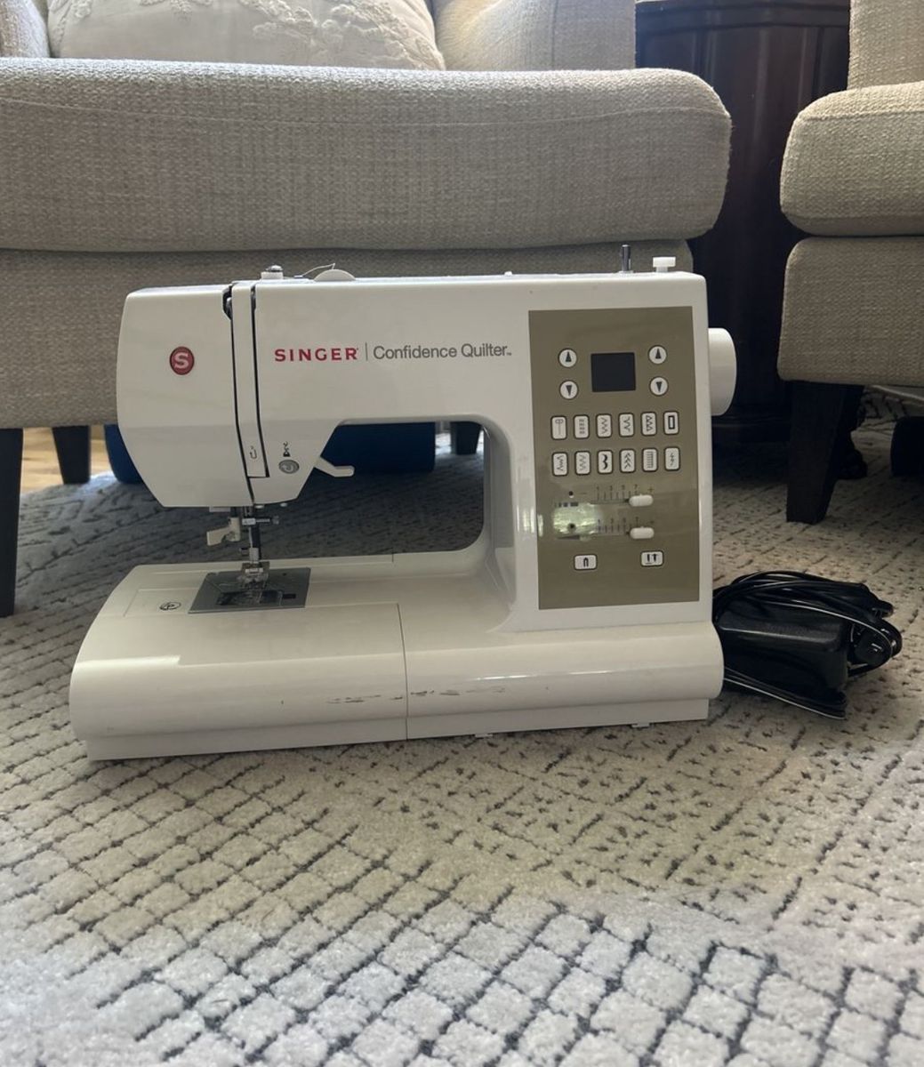 Singer Confidence Quilter sewing machine