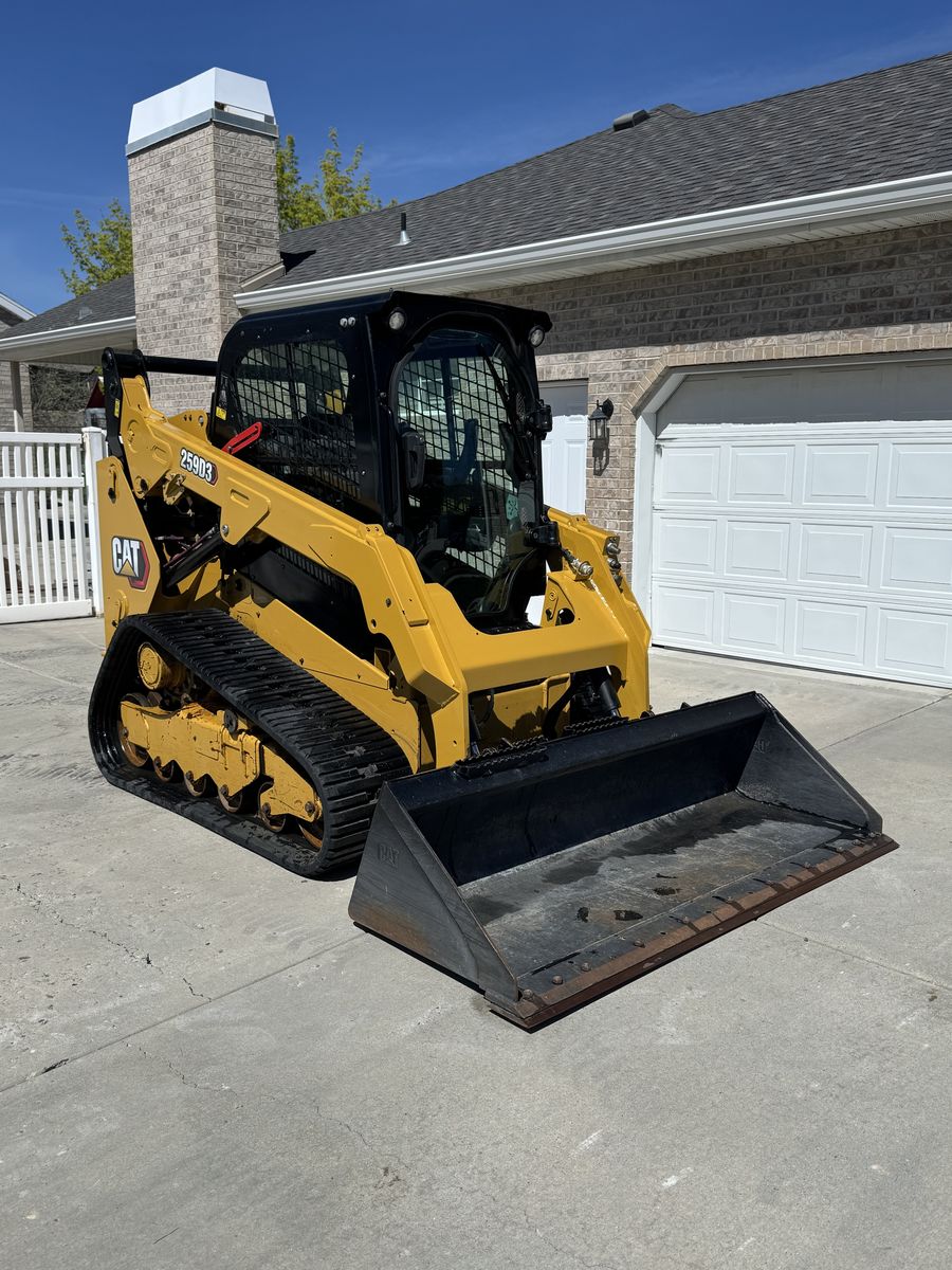2022 CAT 259D3 - Deluxe Package - Tracked Skidsteer - CTL